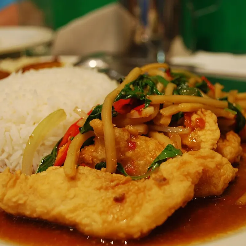 Pan Fried Chilly Fish (6 Pcs)