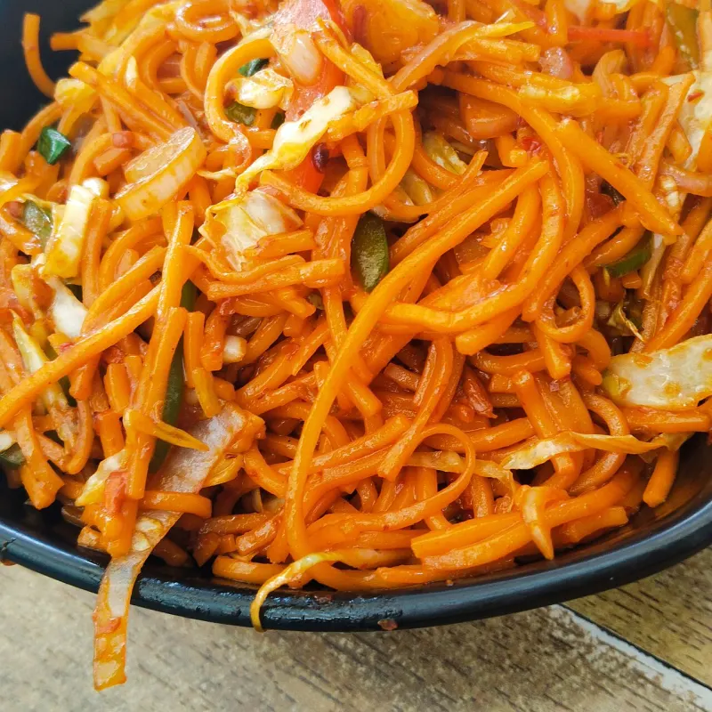 Veg Schezwan Noodles